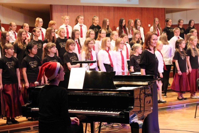 nie-miay-anioki-choinki-na-swieta-koncert-w-filharmonii-foto-55188