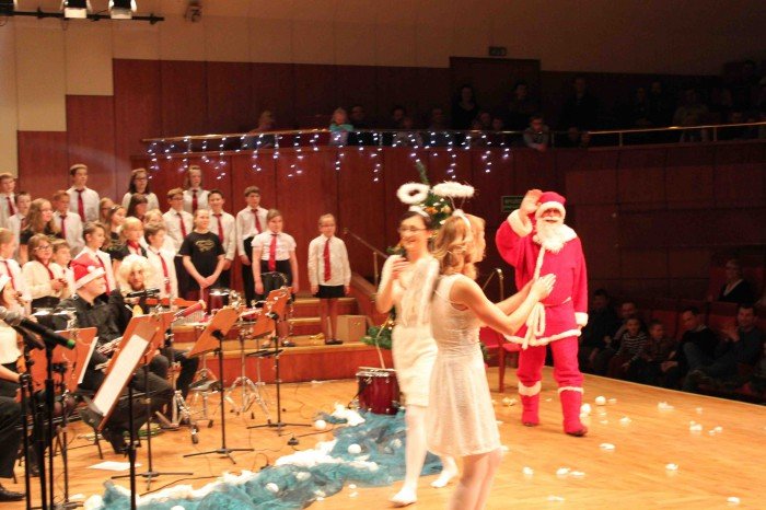 nie-miay-anioki-choinki-na-swieta-koncert-w-filharmonii-foto-55188