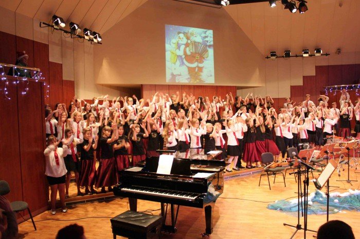 nie-miay-anioki-choinki-na-swieta-koncert-w-filharmonii-foto-55188