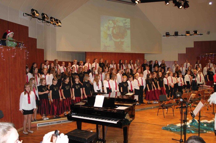 nie-miay-anioki-choinki-na-swieta-koncert-w-filharmonii-foto-55188