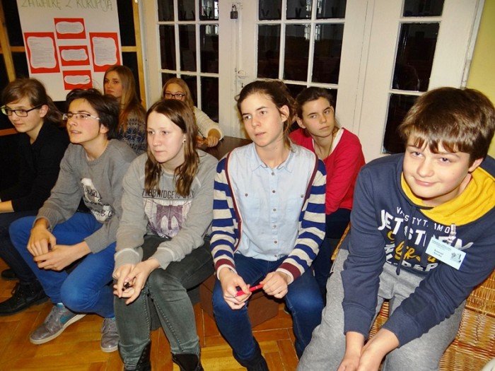 licealisci-pisza-listy-w-obronie-praw-czowieka-foto-55257