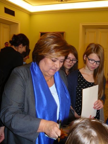 uczennica-z-kostrzycy-w-belwederze-foto-55270