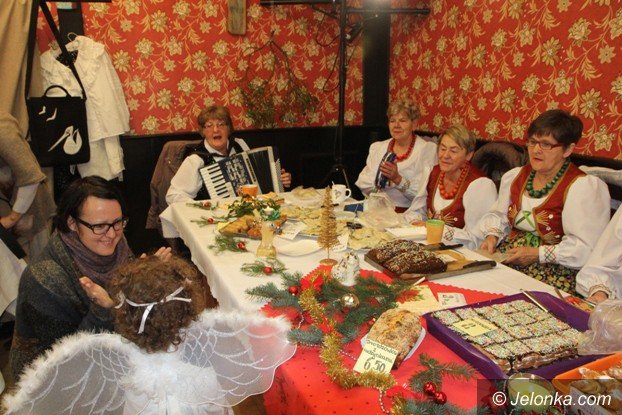 swiateczne-cudenka-na-jarmarku-po-jeleniogoralsku-foto-55283