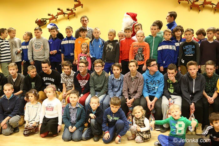 integracja-podczas-mikoajek-w-lotniku-foto-55290