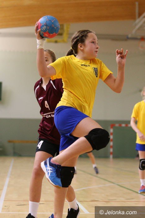 dziewczynki-kpru-zmierzyy-sie-z-jedynka-dzierzoniow-foto-55295
