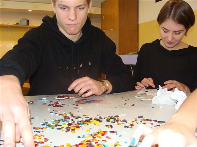 gimnazjalisci-zrobili-piekne-witraze-foto-55317