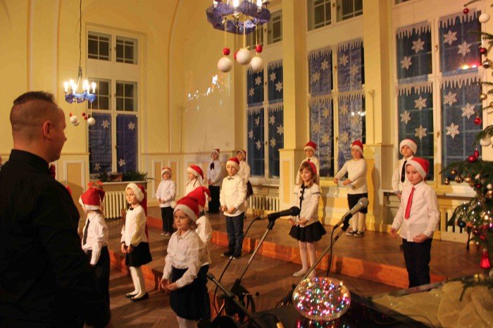 wspaniay-koncert-swiateczny-w-dwojce-foto-55396