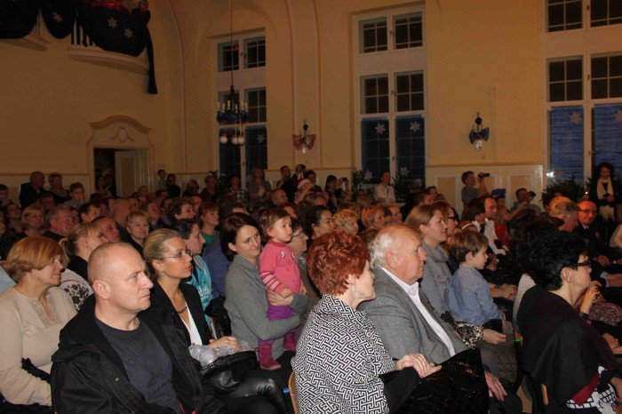wspaniay-koncert-swiateczny-w-dwojce-foto-55396