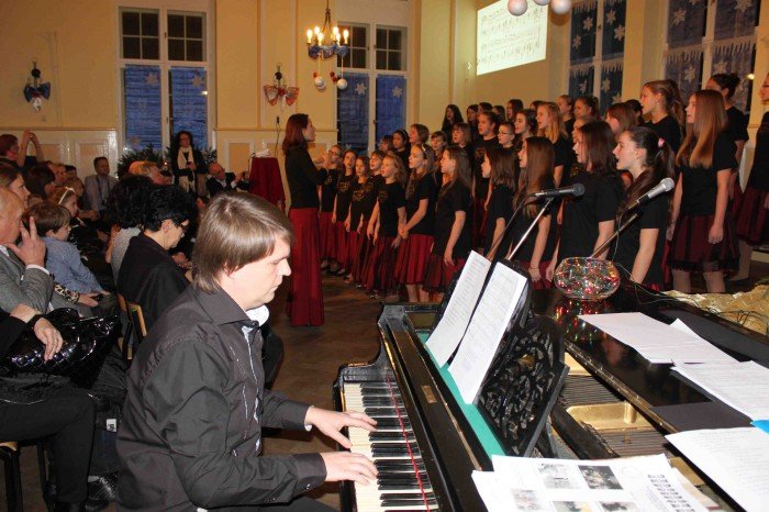 wspaniay-koncert-swiateczny-w-dwojce-foto-55396