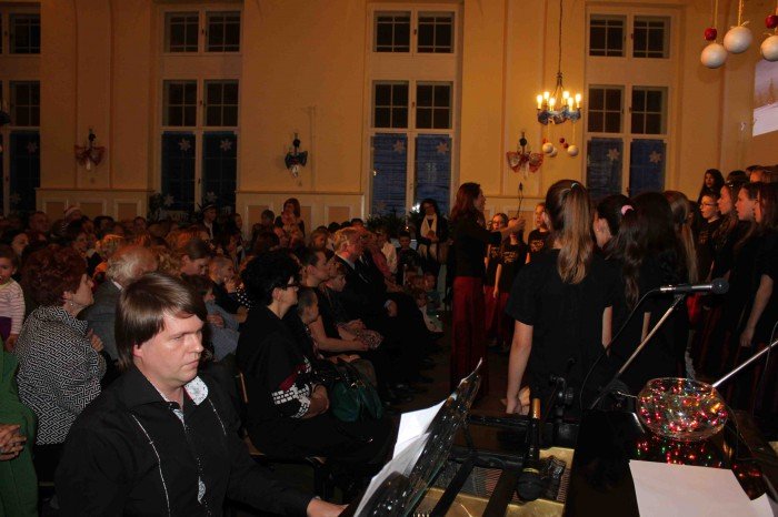 wspaniay-koncert-swiateczny-w-dwojce-foto-55396
