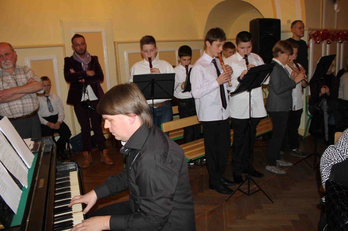 wspaniay-koncert-swiateczny-w-dwojce-foto-55396