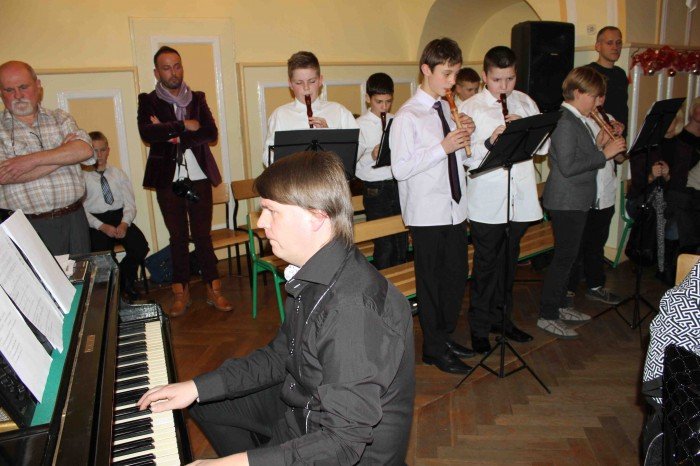 wspaniay-koncert-swiateczny-w-dwojce-foto-55396