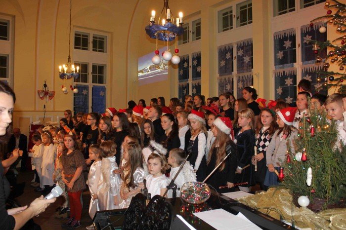 wspaniay-koncert-swiateczny-w-dwojce-foto-55396