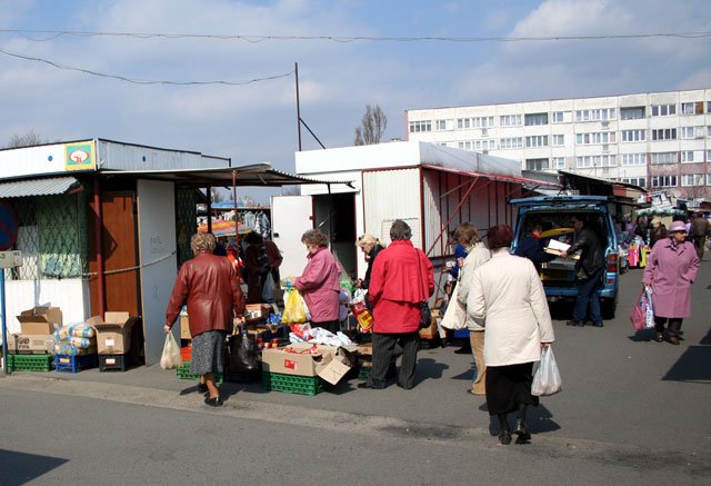O przyszłości targowiska na Zabobrzu, zgodnie z prawami ekonomii, zdecydują klienci.