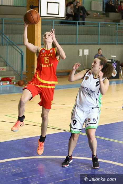 ostatnie-przetarcie-dla-karkonoszek-foto-55538