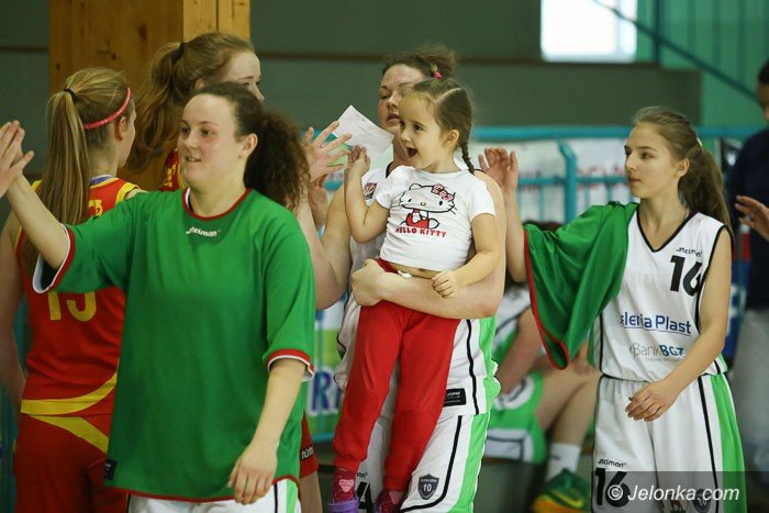 ostatnie-przetarcie-dla-karkonoszek-foto-55538