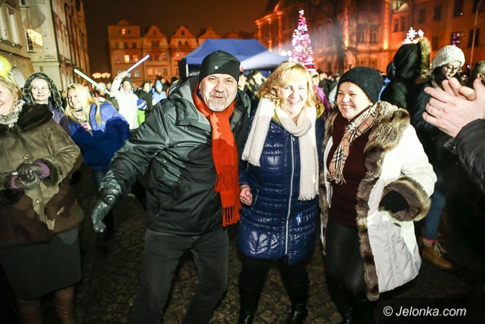 tak-sie-bawia-jelenia-gora-w-noc-sylwestrowa-foto-55561