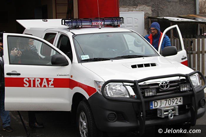 terenowa-toyota-dla-ochotnikow-z-wiejskiej-foto-video-55580