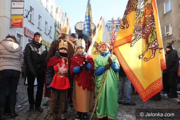 trzej-krolowie-dotarli-do-jeleniogorskiego-betlejem-foto-video-55619