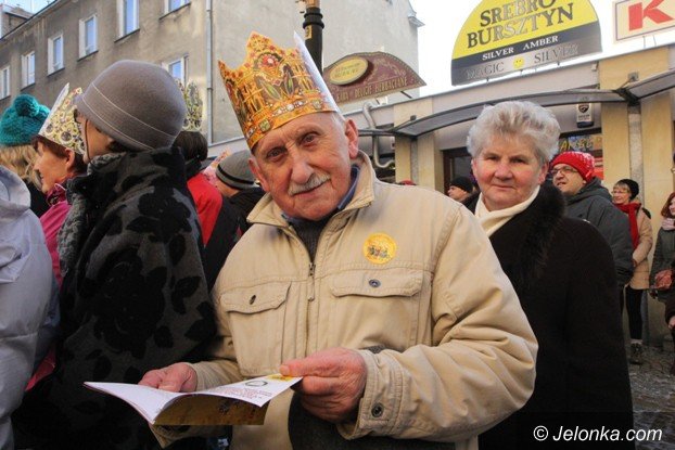 trzej-krolowie-dotarli-do-jeleniogorskiego-betlejem-foto-video-55619