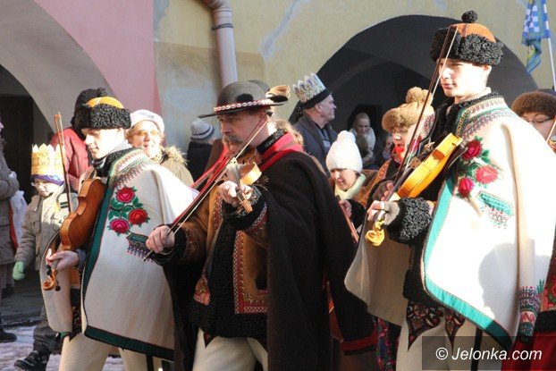 trzej-krolowie-dotarli-do-jeleniogorskiego-betlejem-foto-video-55619