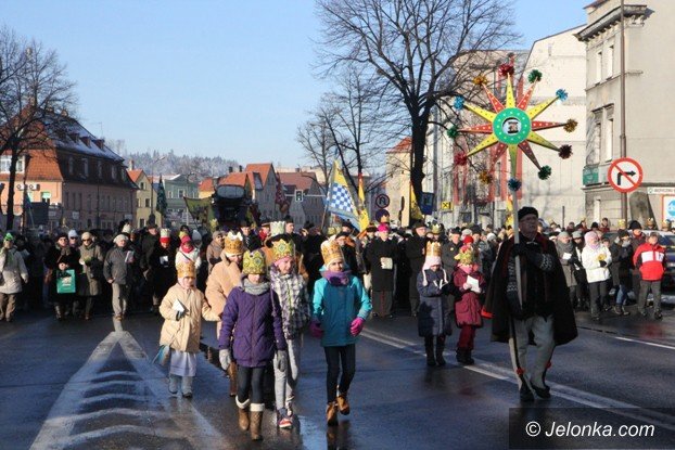 trzej-krolowie-dotarli-do-jeleniogorskiego-betlejem-foto-video-55619