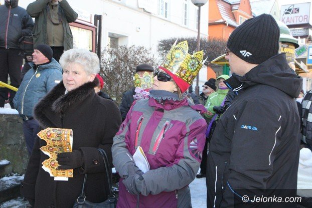 trzej-krolowie-dotarli-do-jeleniogorskiego-betlejem-foto-video-55619