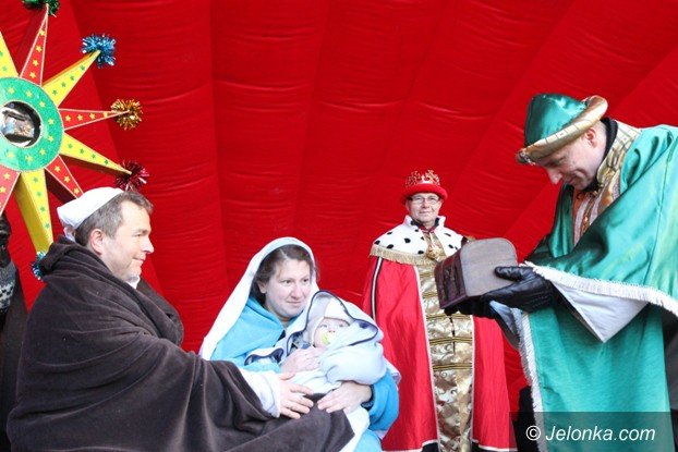 trzej-krolowie-dotarli-do-jeleniogorskiego-betlejem-foto-video-55619