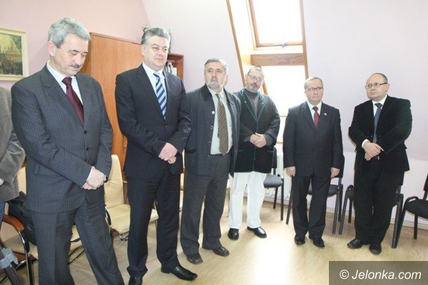 biuro-europosa-ujazdowskiego-w-jeleniej-gorze-foto-video-55661