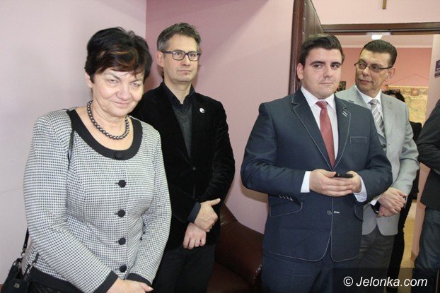 biuro-europosa-ujazdowskiego-w-jeleniej-gorze-foto-video-55661
