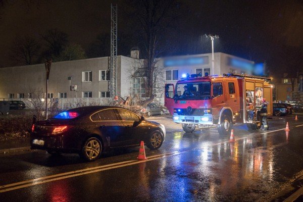 drzewo-zniszczyo-samochod-w-jeleniej-gorze-foto-aktualizacja-55694
