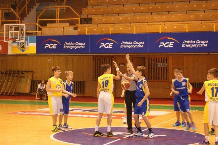 minikoszykarze-sudetow-kontynuuja-zwycieska-passe-foto-55739