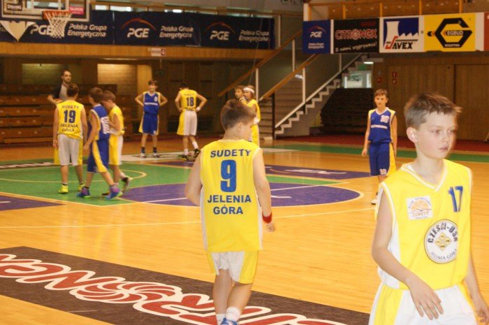 minikoszykarze-sudetow-kontynuuja-zwycieska-passe-foto-55739