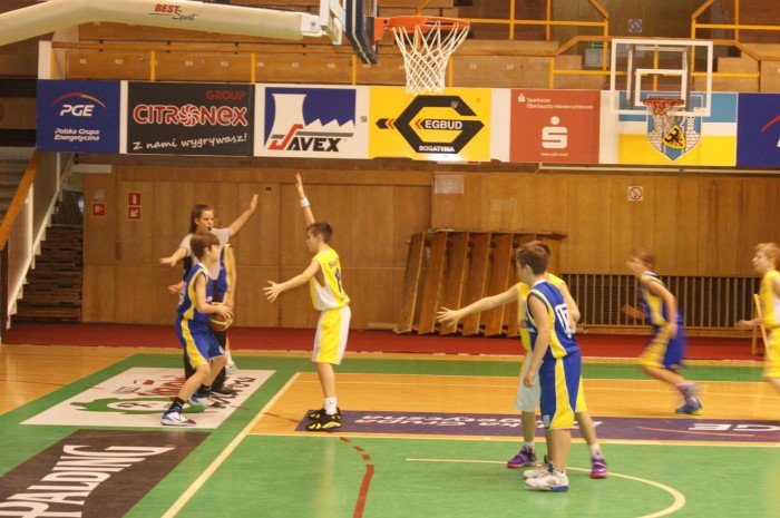 minikoszykarze-sudetow-kontynuuja-zwycieska-passe-foto-55739