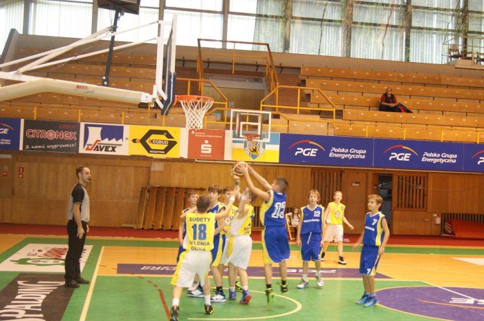 minikoszykarze-sudetow-kontynuuja-zwycieska-passe-foto-55739
