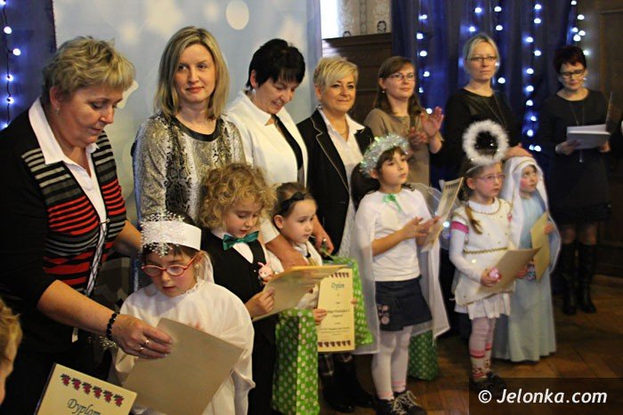 viii-przeglad-koled-i-pastoraek-w-przedszkolu-nr-4-foto-55784