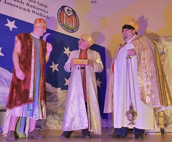wojt-proboszcz-radni-i-urzednicy-zagrali-dla-szkoy-foto-55836