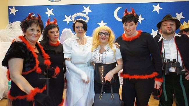wojt-proboszcz-radni-i-urzednicy-zagrali-dla-szkoy-foto-55836