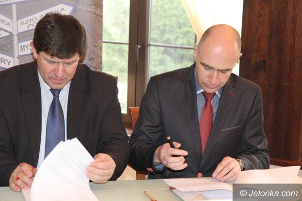 stawiaja-na-wspolna-promocje-powiatu-jeleniogorskiego-foto-55861