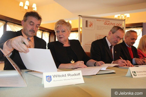 stawiaja-na-wspolna-promocje-powiatu-jeleniogorskiego-foto-55861