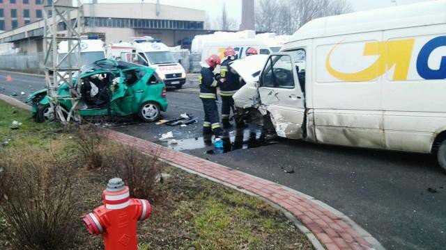wypadek-koo-jelchemu-trzy-osoby-w-szpitalu-foto-55883