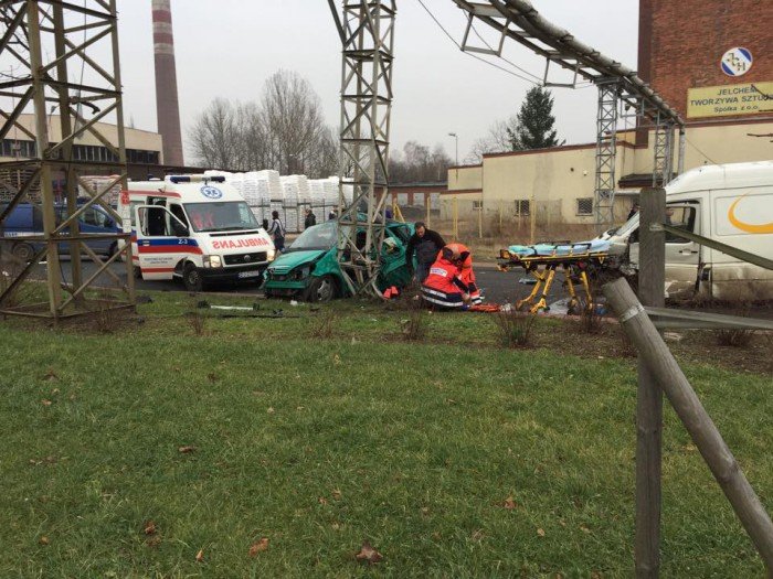 wypadek-koo-jelchemu-trzy-osoby-w-szpitalu-foto-55883