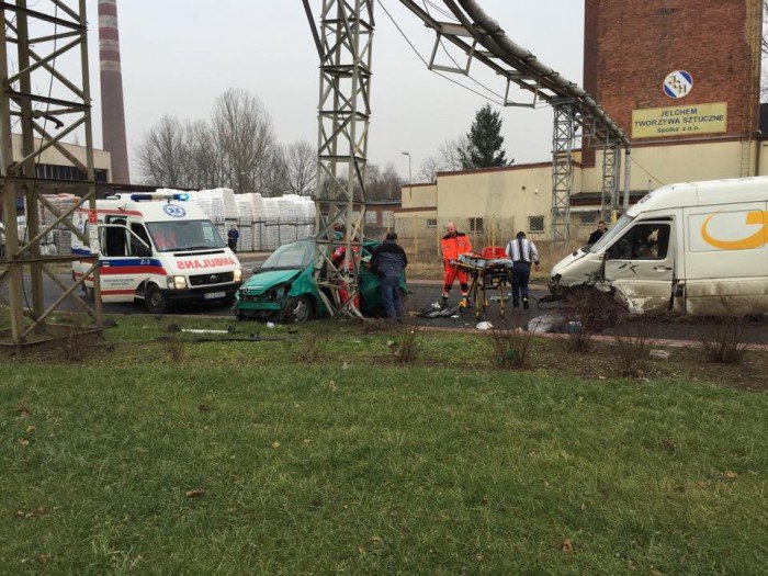 wypadek-koo-jelchemu-trzy-osoby-w-szpitalu-foto-55883
