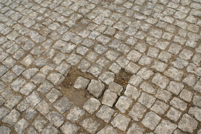 kiedy-naprawia-kostke-przy-obwodnicy-poudniowej-foto-55949