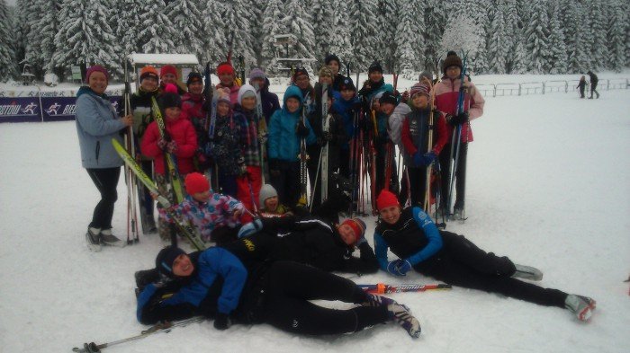 dzieci-z-15-ferie-spedziy-na-nartach-foto-56052
