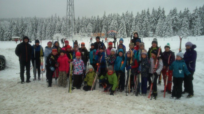 dzieci-z-15-ferie-spedziy-na-nartach-foto-56052