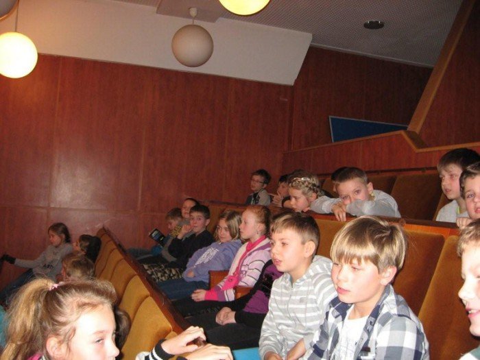 edukacyjnie-i-sportowo-w-drugim-tygodniu-zimowiska-w-mdk-foto-56056