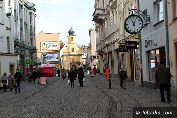 bedzie-szpilkotrasa-na-jeleniogorskim-deptaku-foto-56088
