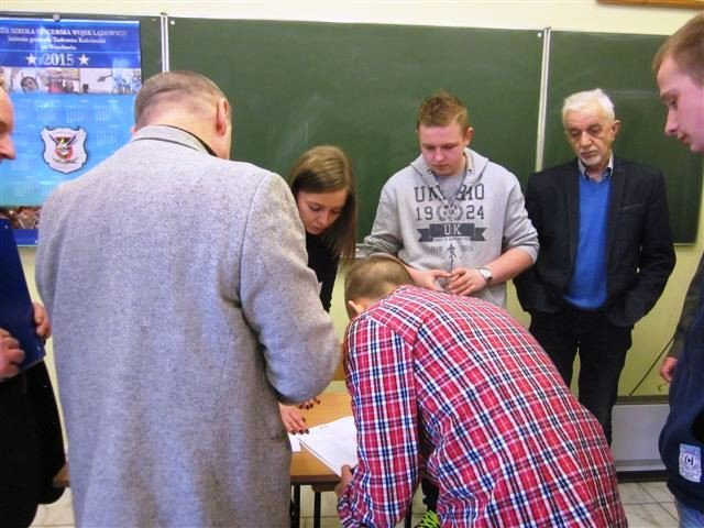 najlepsi-modzi-elektrycy-sa-w-piechowicach-foto-56217