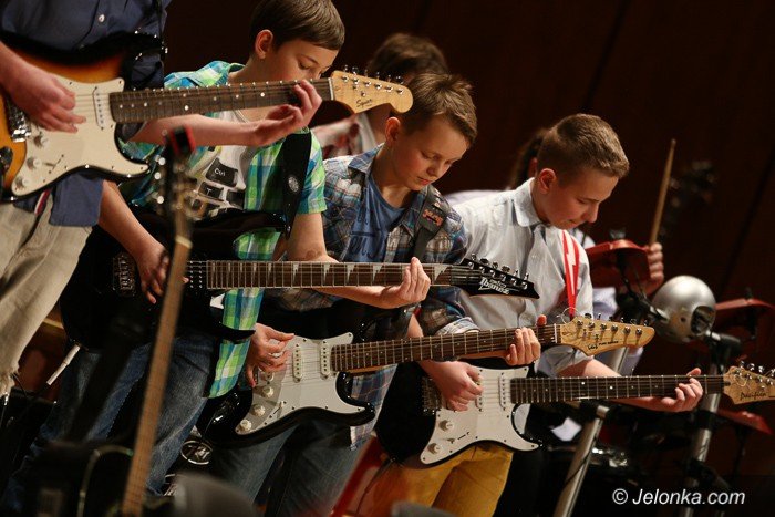 piekny-koncert-karnawaowy-uczniow-yamahy-foto-56230